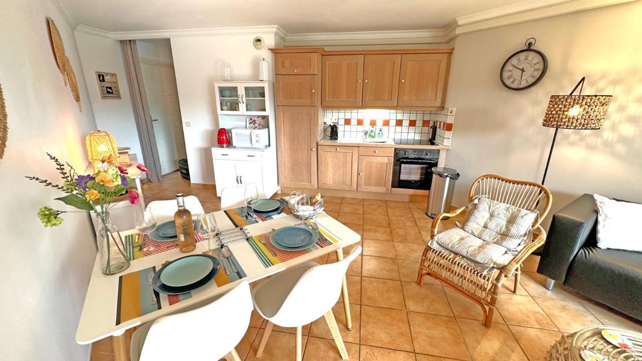 Appartement Les Pins Bleus A8 Sainte-Maxime Exterior foto