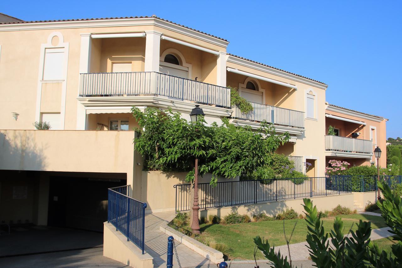 Appartement Les Pins Bleus A8 Sainte-Maxime Exterior foto